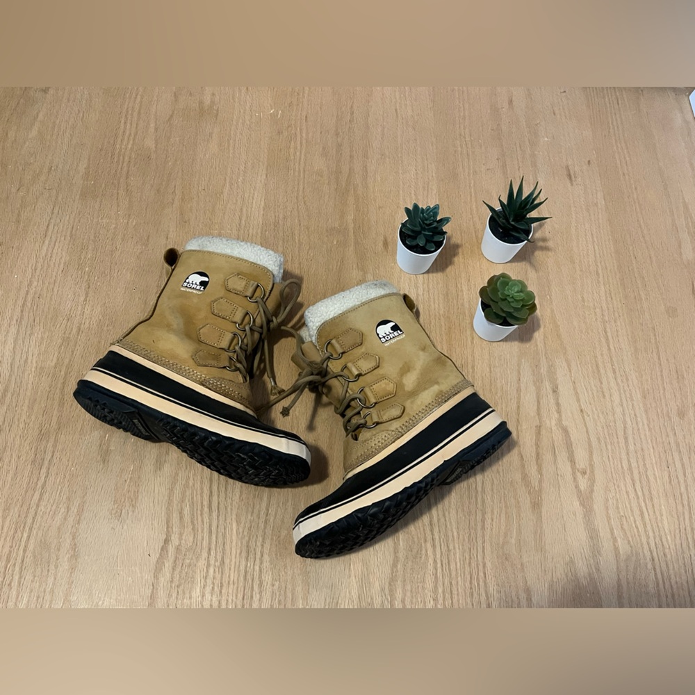 Sorel Cariboo Tan Leather Winter Boots